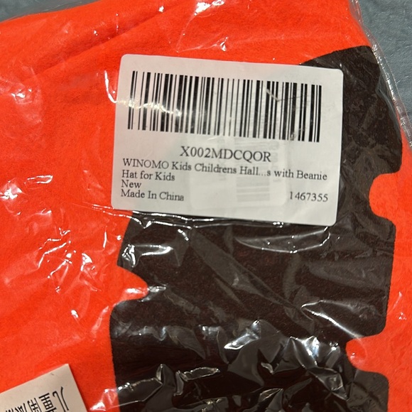 Pumpkin Halloween costume with beanie hat - Picture 7 of 9